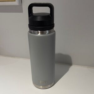 YETI Matte Gray Insulated Bottle with Chug Cap